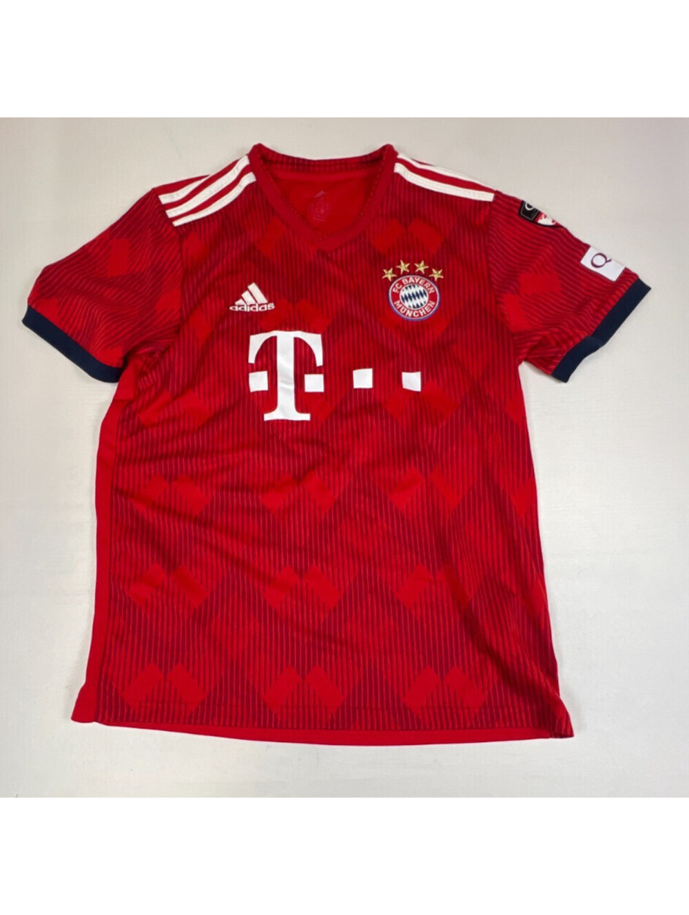 Adidas FC Bayern Munchen Men Medium Red Soccer Jersey T-Shirt 26